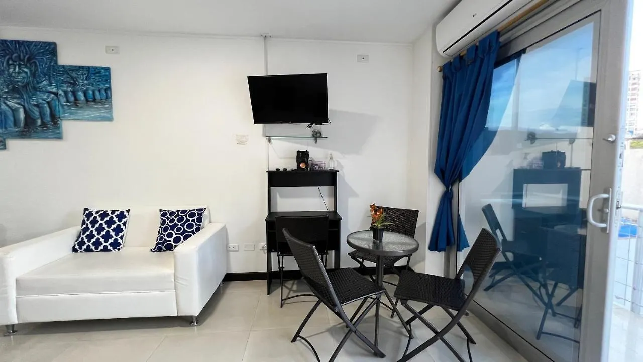 Apartment Apartamentos Coloridos: Cómodos Condominios cerca de Panamericanas Cali